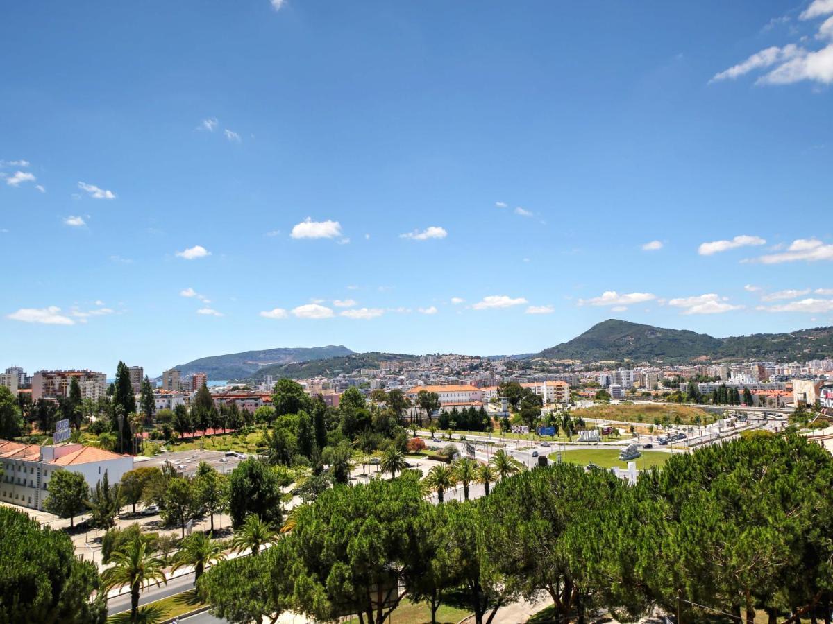 Balcony With View, Private Garage, An Elevator Apartment Setúbal Exterior foto